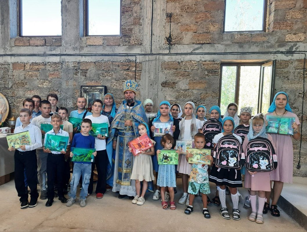 Благотворительная акция "Собери ребенка в школу"